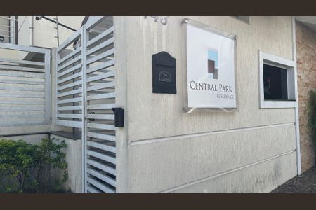 Casa à venda com 133m², 4 quartos e 3 vagas Casa à venda com 133m², 4 quartos e 3 vagasFachada do bloco
