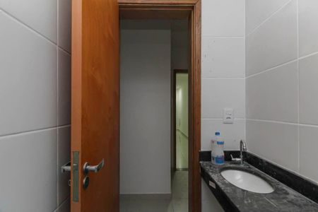 Apartamento à venda com 43m², 2 quartos e sem vaga Apartamento à venda com 43m², 2 quartos e sem vagaBanheiro