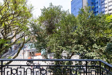 Apartamento para alugar com 280m², 2 quartos e 1 vaga Apartamento para alugar com 280m², 2 quartos e 1 vagaVaranda do Escritório