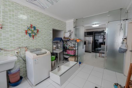 Apartamento à venda com 278m², 3 quartos e 2 vagas Apartamento à venda com 278m², 3 quartos e 2 vagasÁrea de Serviço