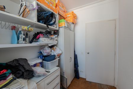 Apartamento à venda com 278m², 3 quartos e 2 vagas Apartamento à venda com 278m², 3 quartos e 2 vagasQuarto de Serviço