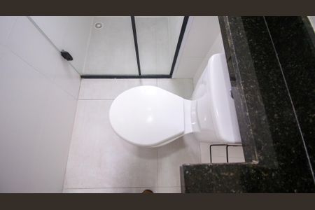 Apartamento à venda com 52m², 2 quartos e 1 vaga Apartamento à venda com 52m², 2 quartos e 1 vagaBanheiro