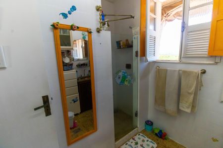 Casa à venda com 360m², 4 quartos e 4 vagasBanheiro 1