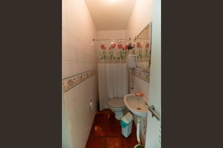 Casa à venda com 360m², 4 quartos e 4 vagasBanheiro de serviço