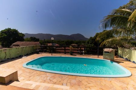 Casa à venda com 360m², 4 quartos e 4 vagasÁrea externa