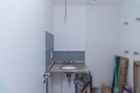 Banheiro de kitnet/studio à venda com 0 quarto, 21m² em Vila Mariana, São Paulo