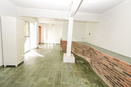 Casa à venda com 350m², 5 quartos e 2 vagas Casa à venda com 350m², 5 quartos e 2 vagasSala 2