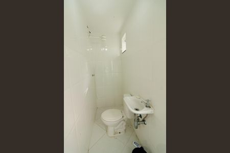 Casa à venda com 350m², 5 quartos e 2 vagas Casa à venda com 350m², 5 quartos e 2 vagasBanheiro de serviço