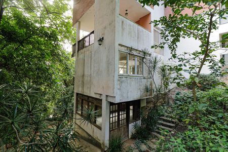 Casa à venda com 350m², 5 quartos e 2 vagas Casa à venda com 350m², 5 quartos e 2 vagasQuintal