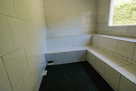 Casa à venda com 350m², 5 quartos e 2 vagas Casa à venda com 350m², 5 quartos e 2 vagasSaúna