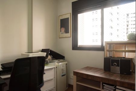 Apartamento à venda com 116m², 4 quartos e 3 vagasEscritório