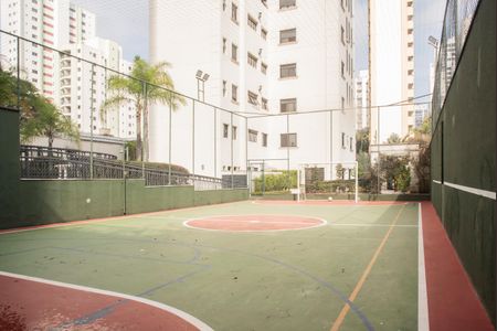 Apartamento à venda com 116m², 4 quartos e 3 vagasÁrea comum - Quadra esportiva