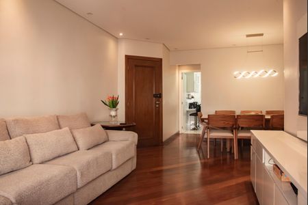 Apartamento à venda com 116m², 4 quartos e 3 vagasSala