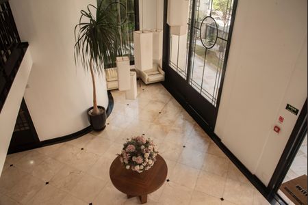 Apartamento à venda com 116m², 4 quartos e 3 vagasHall social
