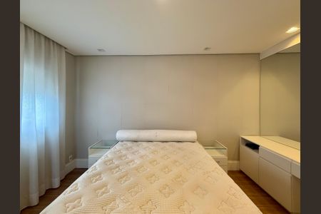 Apartamento à venda com 138m², 2 quartos e 2 vagas Apartamento à venda com 138m², 2 quartos e 2 vagasSuíte 2