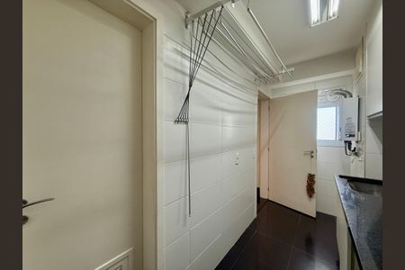 Apartamento à venda com 138m², 2 quartos e 2 vagas Apartamento à venda com 138m², 2 quartos e 2 vagasÁrea de Serviço