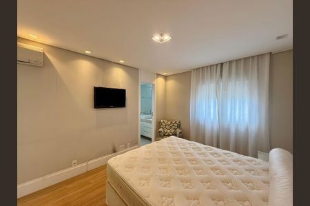 Apartamento à venda com 138m², 2 quartos e 2 vagas Apartamento à venda com 138m², 2 quartos e 2 vagasSuíte 2