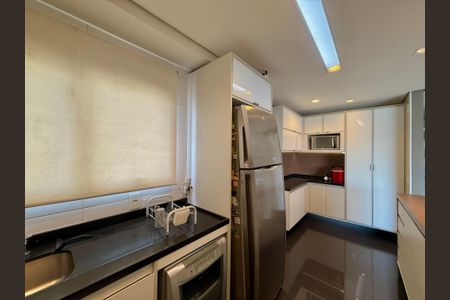 Apartamento à venda com 138m², 2 quartos e 2 vagas Apartamento à venda com 138m², 2 quartos e 2 vagasCozinha