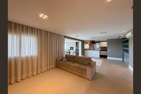 Apartamento à venda com 138m², 2 quartos e 2 vagas Apartamento à venda com 138m², 2 quartos e 2 vagasSala