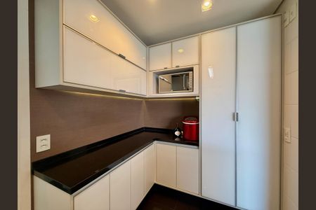 Apartamento à venda com 138m², 2 quartos e 2 vagas Apartamento à venda com 138m², 2 quartos e 2 vagasCozinha