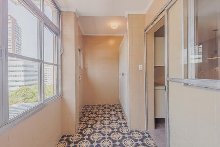 Apartamento à venda com 195m², 3 quartos e 1 vagaÁrea de Serviço