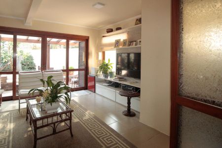 Casa à venda com 640m², 5 quartos e 4 vagas Casa à venda com 640m², 5 quartos e 4 vagasSala 3