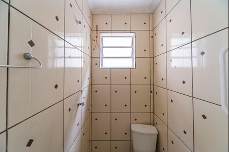 Banheiro  de casa à venda com 1 quarto, 40m² em Vila Suica, Santo André