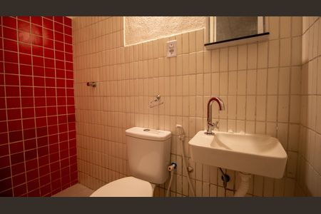 Banheiro de apartamento para alugar com 1 quarto, 25m² em Cidade Nova, Rio de Janeiro