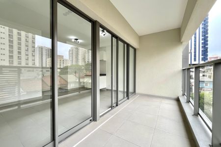 Studio à venda com 37m², 1 quarto e 1 vaga Studio à venda com 37m², 1 quarto e 1 vagaVaranda
