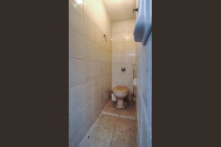 Casa à venda com 65m², 2 quartos e sem vaga Casa à venda com 65m², 2 quartos e sem vagaBanheiro de serviço