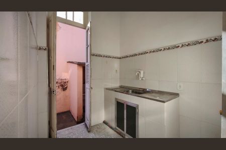 Casa à venda com 65m², 2 quartos e sem vaga Casa à venda com 65m², 2 quartos e sem vagaCozinha