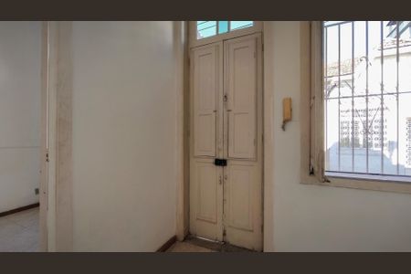 Casa à venda com 65m², 2 quartos e sem vaga Casa à venda com 65m², 2 quartos e sem vagaEntrada