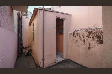 Casa à venda com 65m², 2 quartos e sem vaga Casa à venda com 65m², 2 quartos e sem vagaQuintal