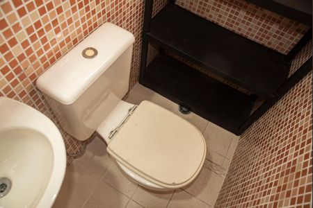 Apartamento para alugar com 80m², 3 quartos e 2 vagasBanheiro de Serviço