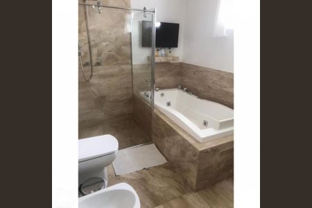 Casa à venda com 3 quartos, 340m² em Chácara Monte Alegre, São Paulo