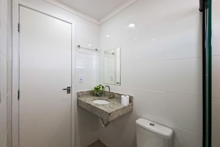 Apartamento para alugar com 73m², 2 quartos e 1 vaga Apartamento para alugar com 73m², 2 quartos e 1 vagaBanheiro da Suíte