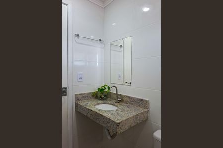 Apartamento para alugar com 73m², 2 quartos e 1 vaga Apartamento para alugar com 73m², 2 quartos e 1 vagaBanheiro da Suíte