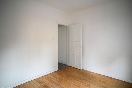 Casa à venda com 110m², 2 quartos e 1 vaga Casa à venda com 110m², 2 quartos e 1 vagaQuarto 1