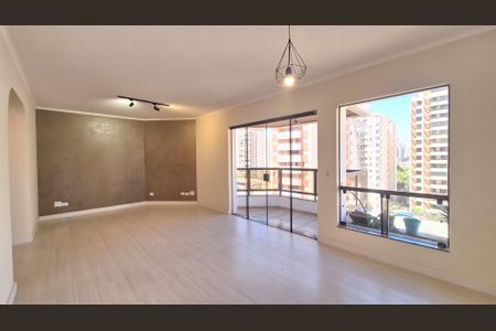 Sala de apartamento para alugar com 3 quartos, 135m² em Perdizes, São Paulo