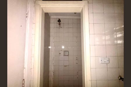 Apartamento à venda com 60m², 2 quartos e sem vaga Apartamento à venda com 60m², 2 quartos e sem vagaBanheiro de serviço