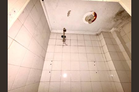 Apartamento à venda com 60m², 2 quartos e sem vaga Apartamento à venda com 60m², 2 quartos e sem vagaBanheiro de serviço