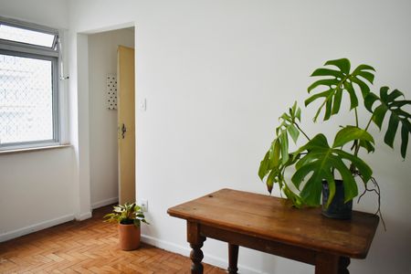 Apartamento à venda com 60m², 2 quartos e sem vaga Apartamento à venda com 60m², 2 quartos e sem vagaSala
