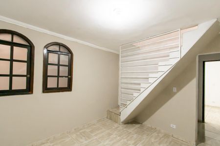 Casa para alugar com 90m², 2 quartos e sem vagaSala