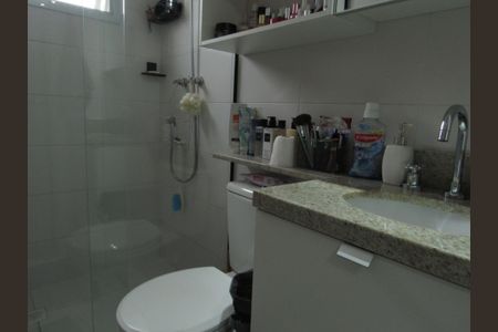 Apartamento à venda com 82m², 3 quartos e 2 vagasBanheiro da Suíte