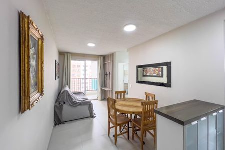 Sala de apartamento para alugar com 2 quartos, 55m² em Liberdade, São Paulo