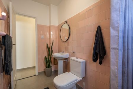 Apartamento à venda com 56m², 1 quarto e sem vaga Apartamento à venda com 56m², 1 quarto e sem vagaBanheiro