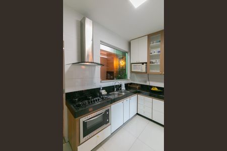 Casa à venda com 182m², 3 quartos e 2 vagasCozinha