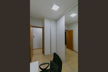 Casa à venda com 182m², 3 quartos e 2 vagasQuarto 1