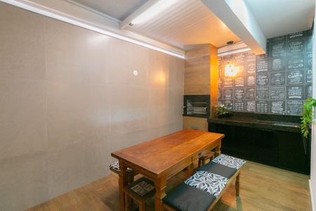 Casa à venda com 182m², 3 quartos e 2 vagasVaranda gourmet / Área de Serviço