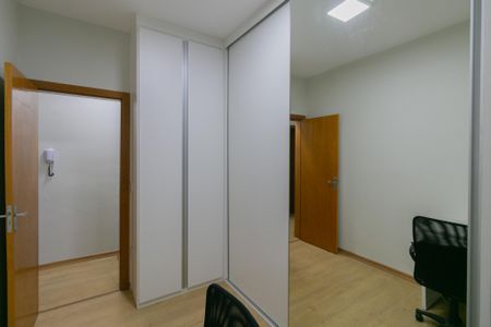 Casa à venda com 182m², 3 quartos e 2 vagasQuarto 1